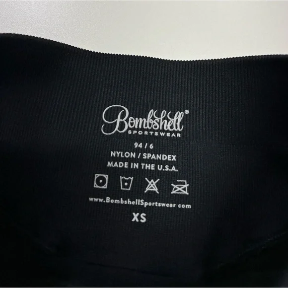 Bombshell Sportswear Ribbed Seamless Leggings Black Silver Logo Size XS NEW - Picture 4 of 15